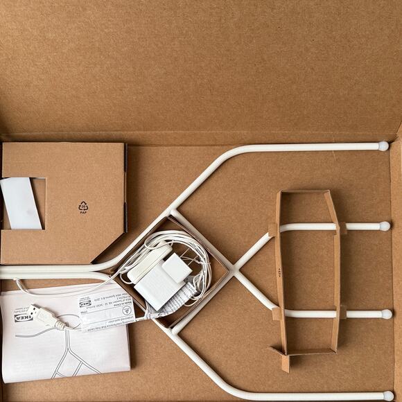 IKEA FROJDA LED 4 Arm Candelabra Metal White Lamp Light 18 1/8 " - Picture 2 of 3